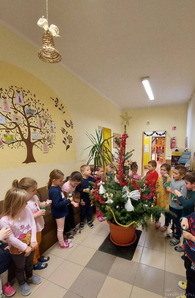 Tama angyalkák érkeztek a Vass Jenő oviba 37